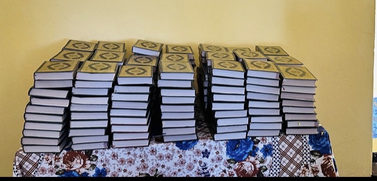 طباعه عدد 500 مصحف باسم زينب ناصر خلف العنزي