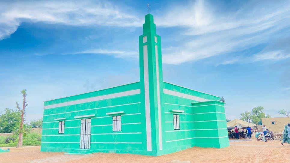 بناء مسجد بإسم اسماء بدر الطخيم  وعبدالعزيز محمد الجعفر